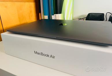 MacBook Air 13” 2022, 256 GB