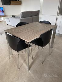 Tavolo cucina della Veneta Cucine