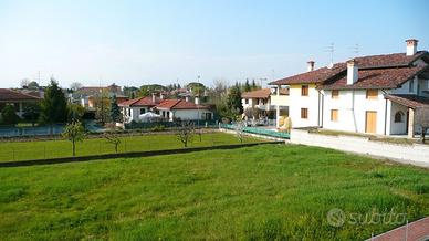 Terreno residenziale