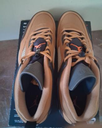 Jordan Spizike low beige