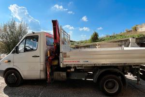 Camion Mercedes Sprinter ribaltabile e gru 60 ql