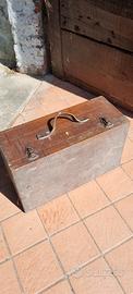 vecchia valigetta legno vintage
