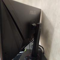 27" WIDE SCREEN TIPO 280 Hz Il monitor ASUS