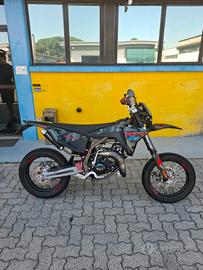 Fantic. 50