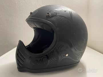 Casco dmd seventyfive colorazione koi