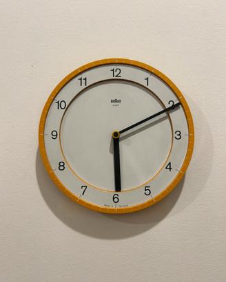 Braun orologio da parete modello 4861