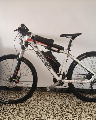  Benelli bicicletta elettrica 