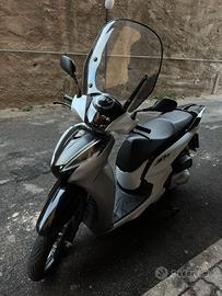 Honda SH 300 2017 legg. descrizione