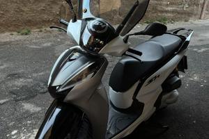 Honda SH 300 2017 legg. descrizione