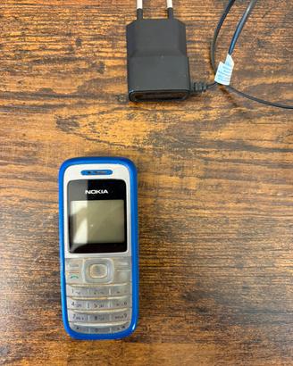Nokia 1200 + caricatore