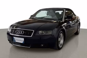 AUDI A4 Cabriolet 2.5 TDI - Clima - Radio CD - Rad