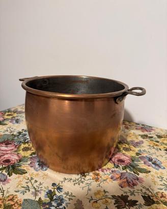 Antica pentola in rame a due manici-vintage