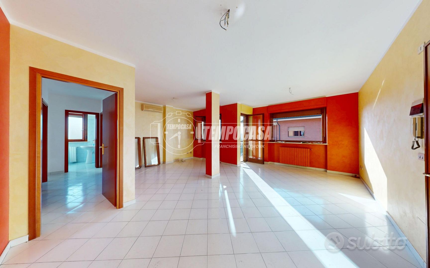 Apartment in Caselle Torinese, Torino - Vista 3