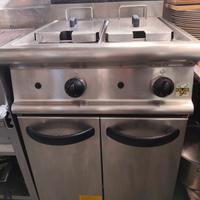 FRIGGITRICE A GAS  2 VASCHE 
LINEA 70