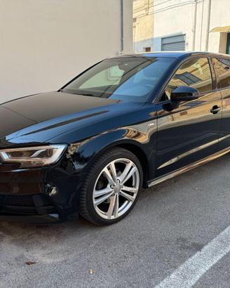 A3 Sportback 2.0 TDI 150 CV Sline interno/esterno