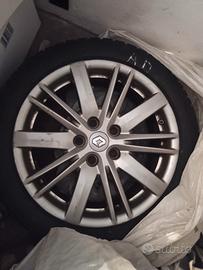 Cerchi in lega originali+gomme
