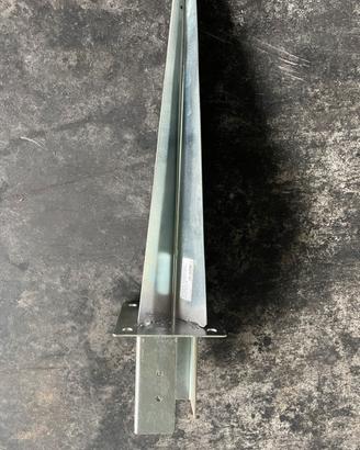 Supporto travi ancoraggio terreno mm 70 x 70