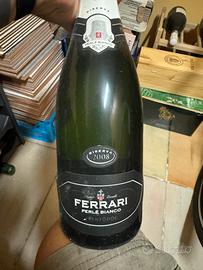 Ferrari perlè bianco