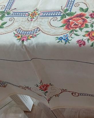 tovaglia da 12 di lino e punto a croce 260x165