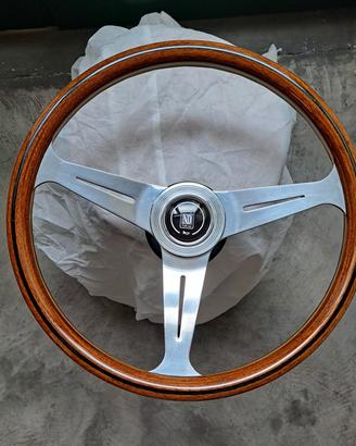 volante nardi anni 80