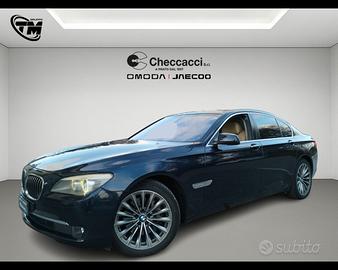 BMW Serie 7 (F01/02/04) 730d Futura