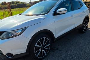 Nissan Qashqai anno 2015 buone condizioni 