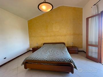 Letto matrimoniale modernariato anni 70