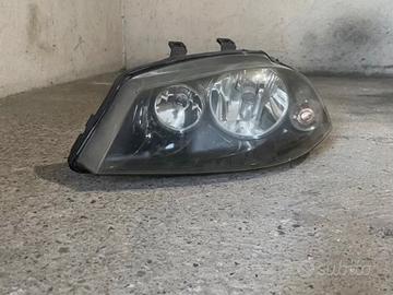 Faro anteriore Seat Ibiza 6L