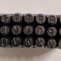 Punzoni per lettere e numeri