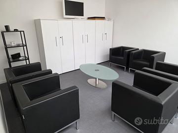POLTRONCINE in PELLE per LOUNGE