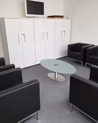 POLTRONCINA LAMM in PELLE per LOUNGE