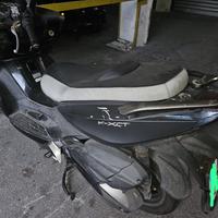 Kymco K-XCT 300i - 2015