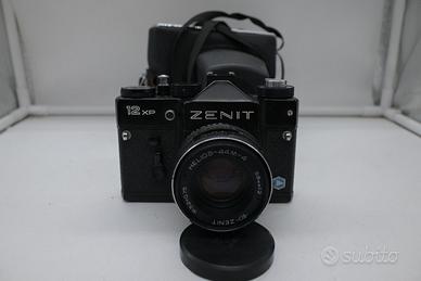 Zenit 12 XP con Helios 44M-4