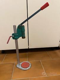 Tappatrice tappi corona