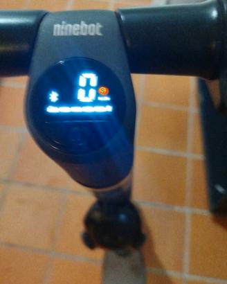 monopattino doppia batteria ninebot