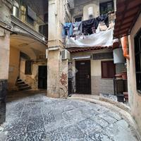 MONOLOCALE A NAPOLI