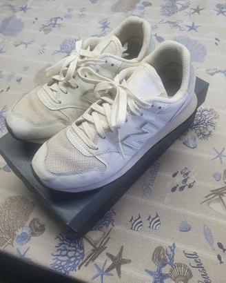 4 paia di scarpe