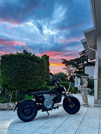 BMW CE 02 e-Parkourer moto elettrica