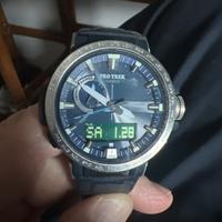Orologio multifunzione Casio Pro Trek solare