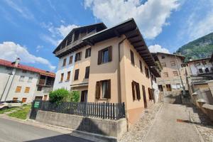AMPIA CASA IN CENTRO, IDEALE PER LA FAMIGLIA O ...