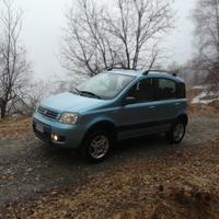 panda 169 4x4  climbing