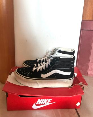 Vans Sk8-Hi Platform Nere e Bianche – Tg. 37 (EU)