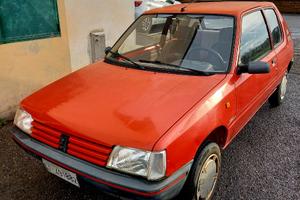 Peugeot 205