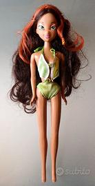 Winx Club Aisha Magia Fiori  2007 bambola 30 cm