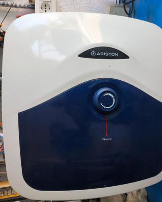 Scalda acqua Ariston funzionante