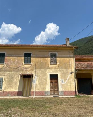 Porzione di Casolare immerso nel verde
