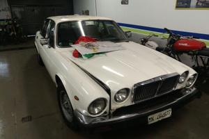 JAGUAR XJ6 4.2 Execuive Automatica- III Serie 1982