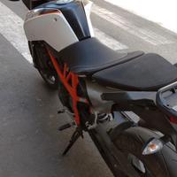 KTM 690 Duke - 2012