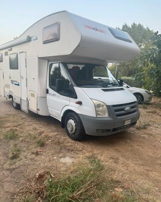 Camper Elliot garage