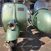 Vespa 125 Sidecar V3IT del 1951 vacanze romane